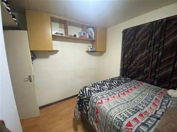 2 Bedroom Property for Sale in Maitland Western Cape
